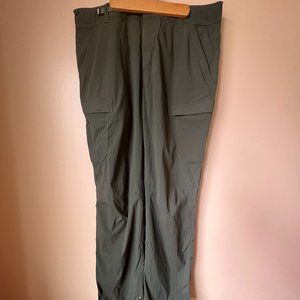 REI Co-op Cargo Pants Mens 34W x 30L Green Relaxed Fit